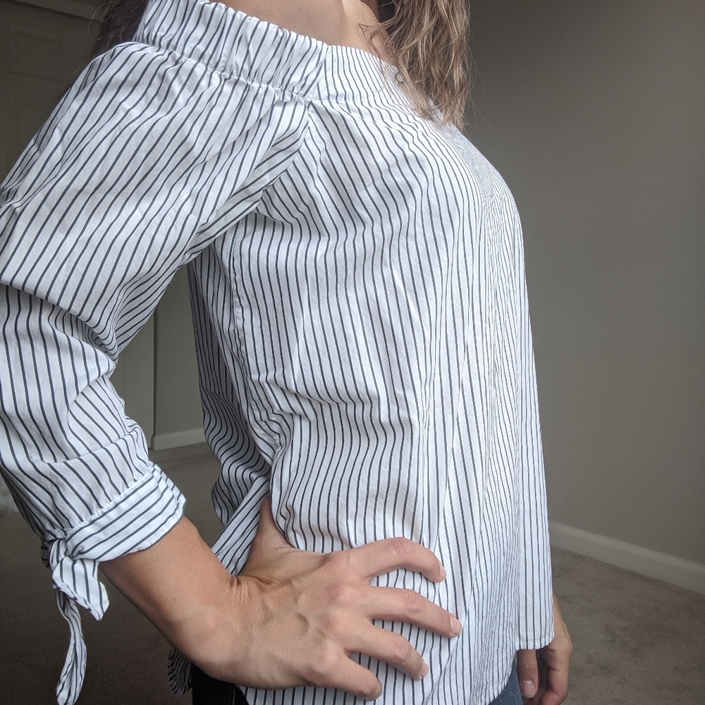 NWOT Banana Republic off the shoulder shirt